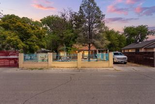 314 49th Street NW, Albuquerque, NM 87105