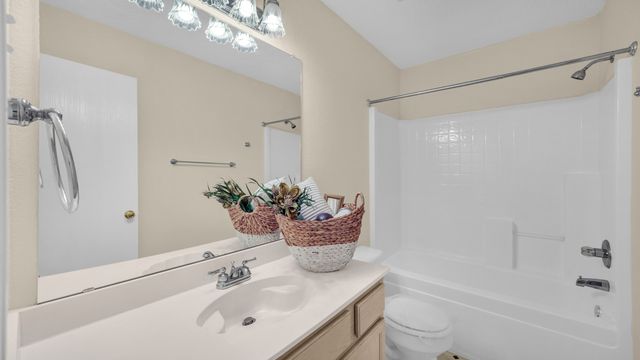 1100 Miles Avenue, Burleson, TX 76028