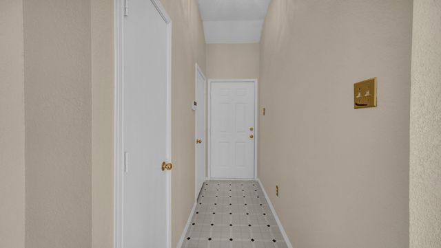 1100 Miles Avenue, Burleson, TX 76028