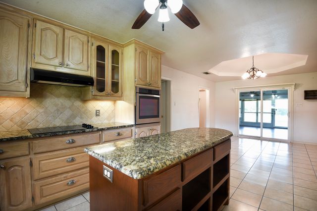 3840 Blackchamp Road, Midlothian, TX 76065