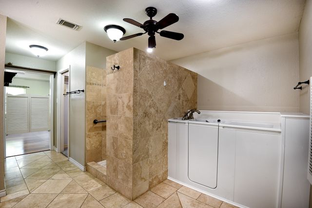 3840 Blackchamp Road, Midlothian, TX 76065