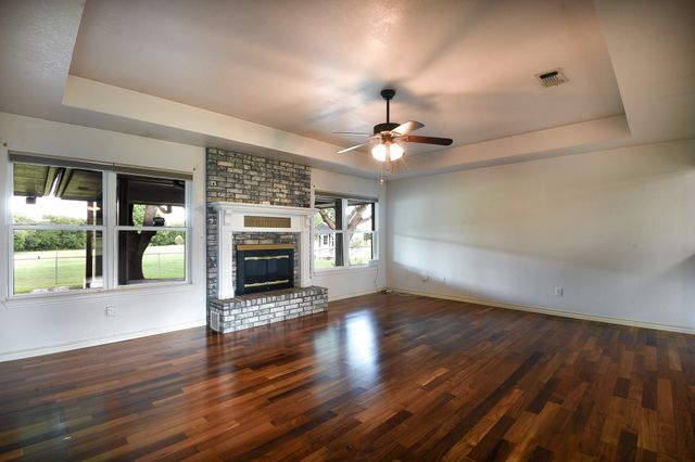 3840 Blackchamp Road, Midlothian, TX 76065