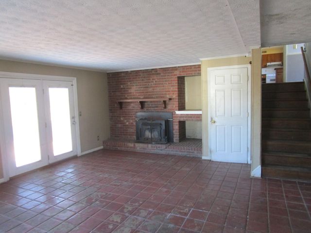 403 N First Street, Burgin, KY 40310