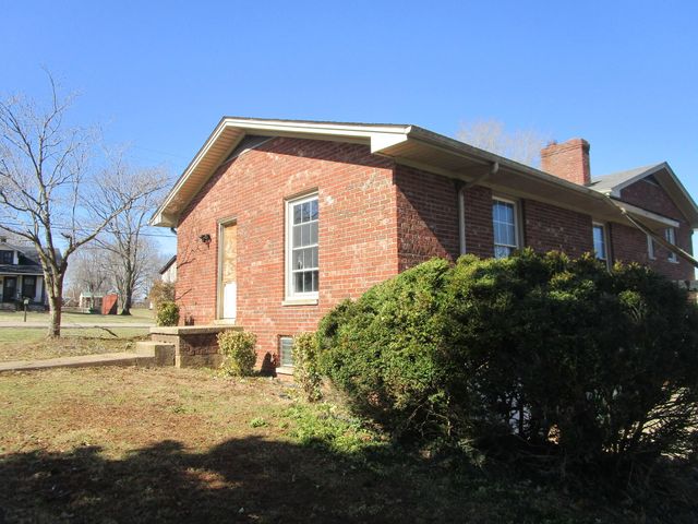 403 N First Street, Burgin, KY 40310