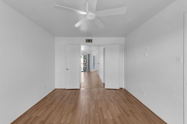 18800 Egret Bay Boulevard 804, Webster, TX 77058