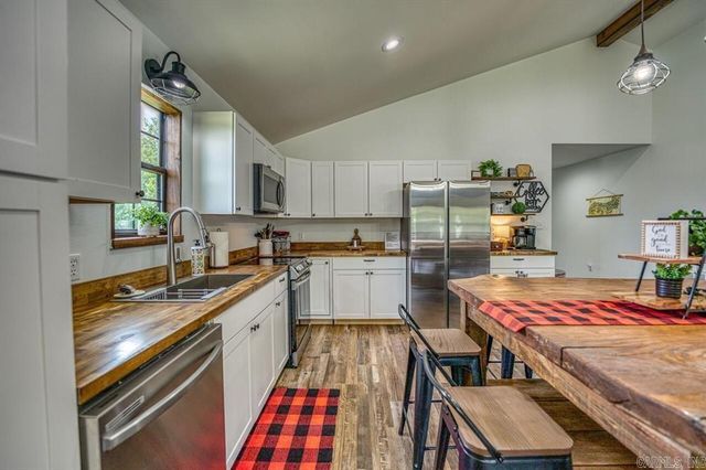 18659 & 18607 N US-65, Saint Joe, AR 72675