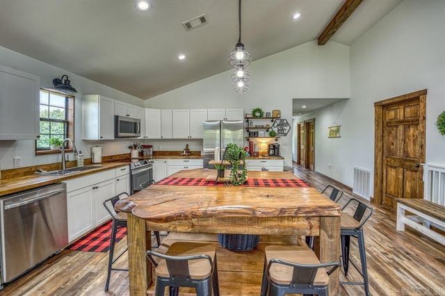 18659 & 18607 N US-65, Saint Joe, AR 72675