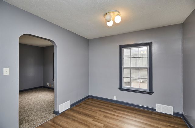 1442 34th Street, Des Moines, IA 50311