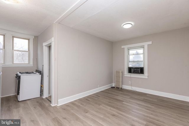 17 2ND AVE, Baltimore, MD 21225