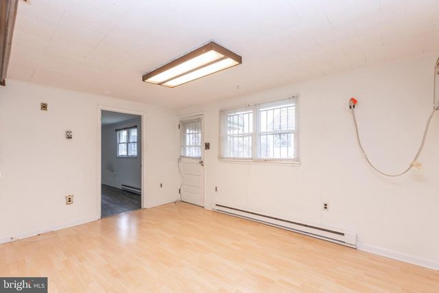 17 2ND AVE, Baltimore, MD 21225