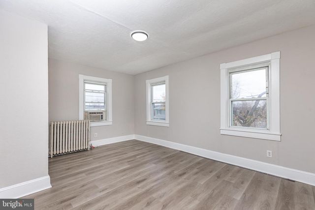 17 2ND AVE, Baltimore, MD 21225