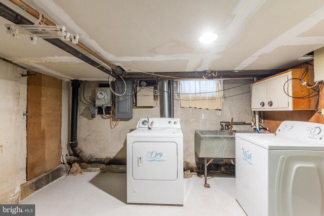 17 2ND AVE, Baltimore, MD 21225