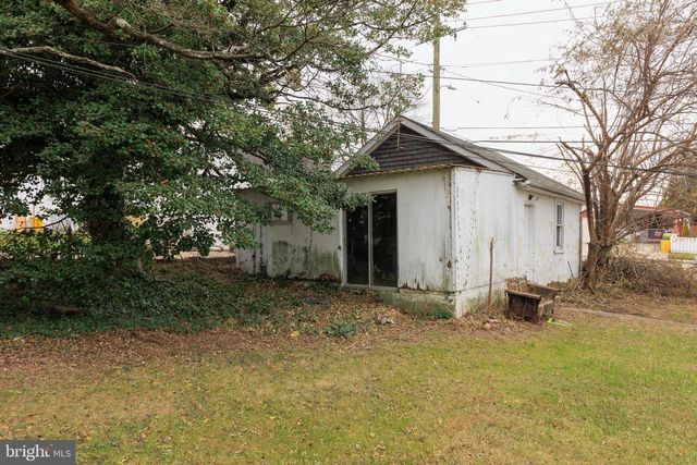 17 2ND AVE, Baltimore, MD 21225