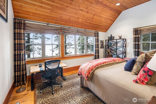 2063 Thorndyke Road, Port Ludlow, WA 98365