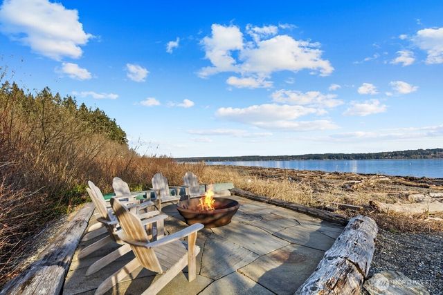 2063 Thorndyke Road, Port Ludlow, WA 98365