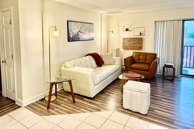 300 Governors Dr 21, Winthrop, MA 02152