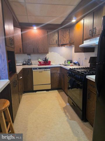 528 MAPLE ST, Lebanon, PA 17046