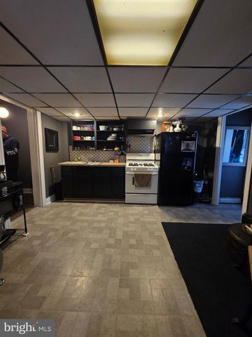 528 MAPLE ST, Lebanon, PA 17046