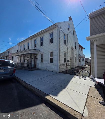 528 MAPLE ST, Lebanon, PA 17046