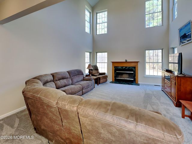 33 Mill Pond Road, Jackson, NJ 08527