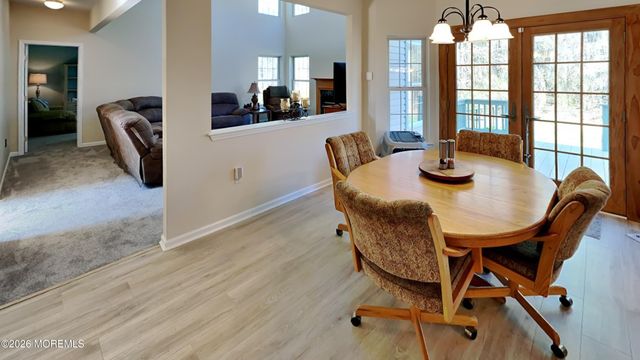 33 Mill Pond Road, Jackson, NJ 08527