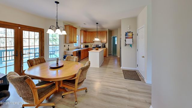33 Mill Pond Road, Jackson, NJ 08527