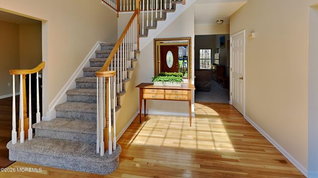33 Mill Pond Road, Jackson, NJ 08527