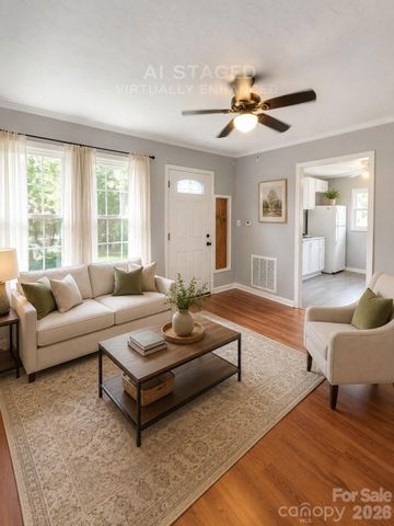 618 S Center Street, Hickory, NC 28602
