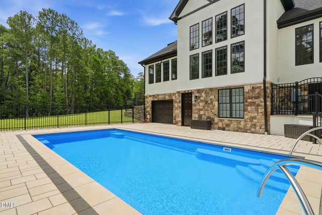 222 American Court, Apex, NC 27523
