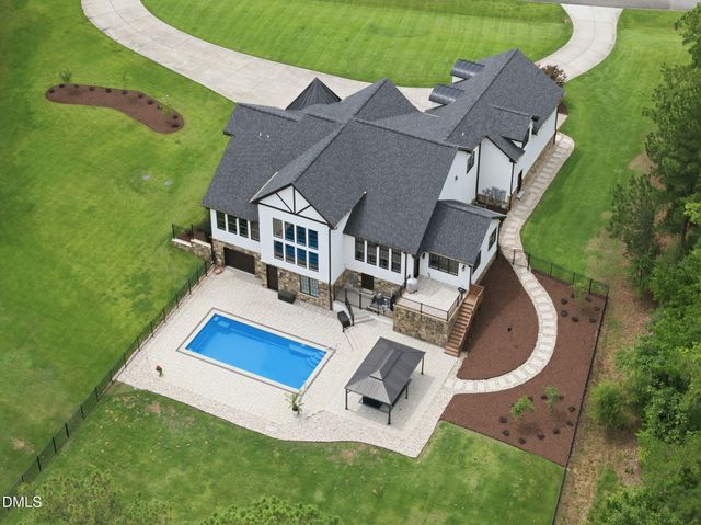 222 American Court, Apex, NC 27523