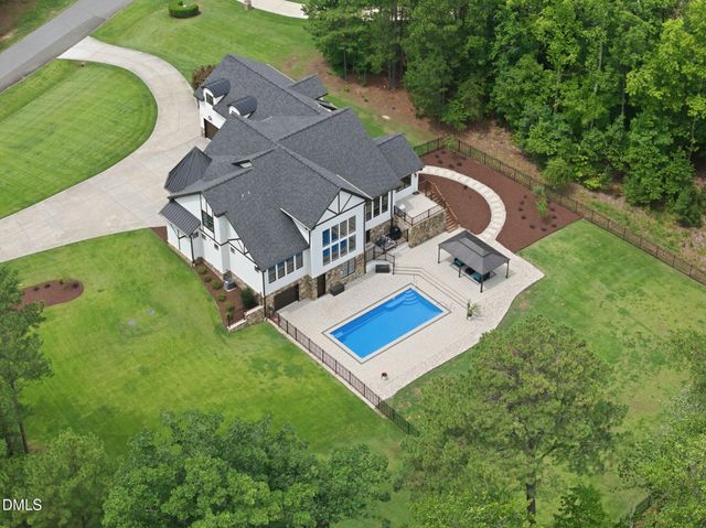 222 American Court, Apex, NC 27523