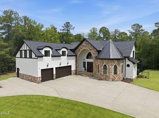 222 American Court, Apex, NC 27523