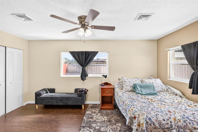 2021 OLIVER PLACE, Winter Haven, FL 33881