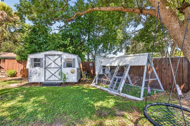 2021 OLIVER PLACE, Winter Haven, FL 33881