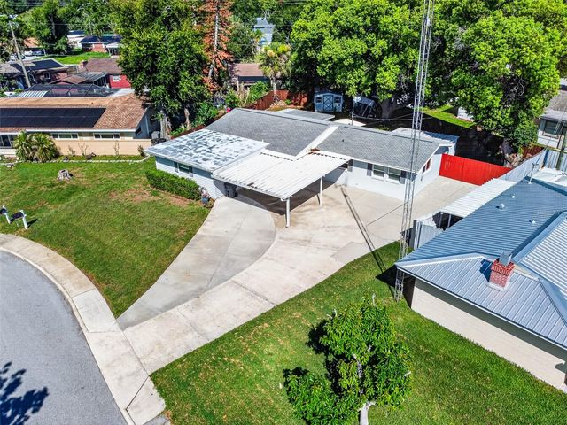 2021 OLIVER PLACE, Winter Haven, FL 33881