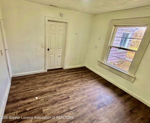 111 E Potter Avenue, Lansing, MI 48910