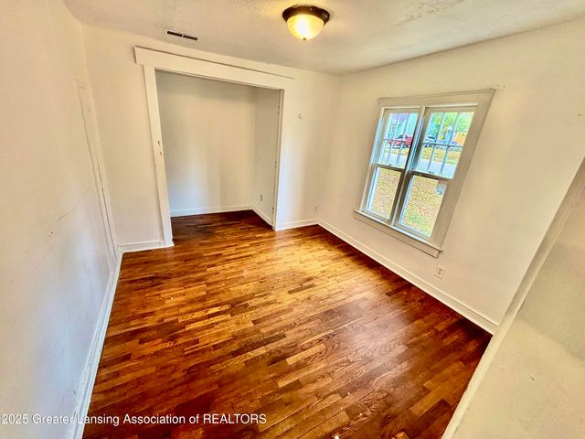 111 E Potter Avenue, Lansing, MI 48910