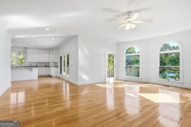 188 Harbor Pointe Drive, Brunswick, GA 31523