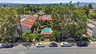 7439 Woodman Avenue 54, Van Nuys, CA 91405