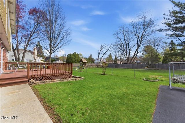 18 Norfolk Street, Guilderland, NY 12203