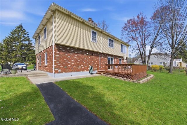 18 Norfolk Street, Guilderland, NY 12203