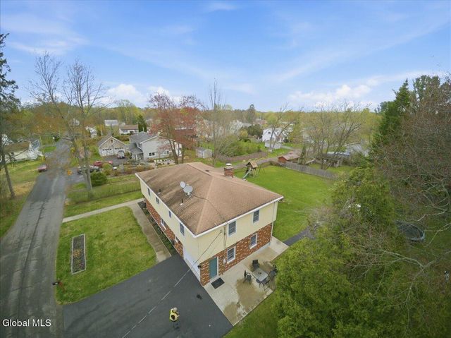 18 Norfolk Street, Guilderland, NY 12203