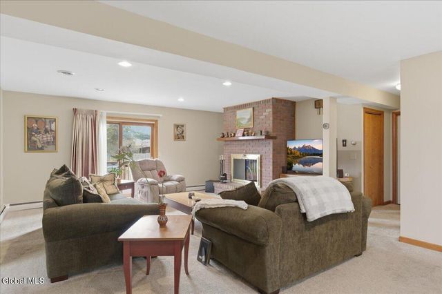 18 Norfolk Street, Guilderland, NY 12203