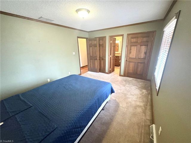 6416 Lamshire Road, Kernersville, NC 27284
