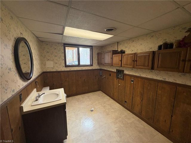6416 Lamshire Road, Kernersville, NC 27284