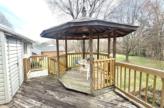 6416 Lamshire Road, Kernersville, NC 27284