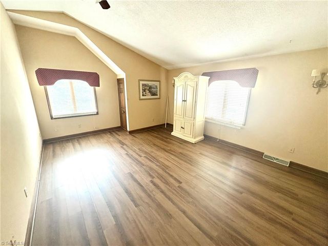6416 Lamshire Road, Kernersville, NC 27284