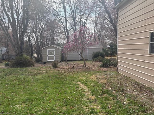 6416 Lamshire Road, Kernersville, NC 27284