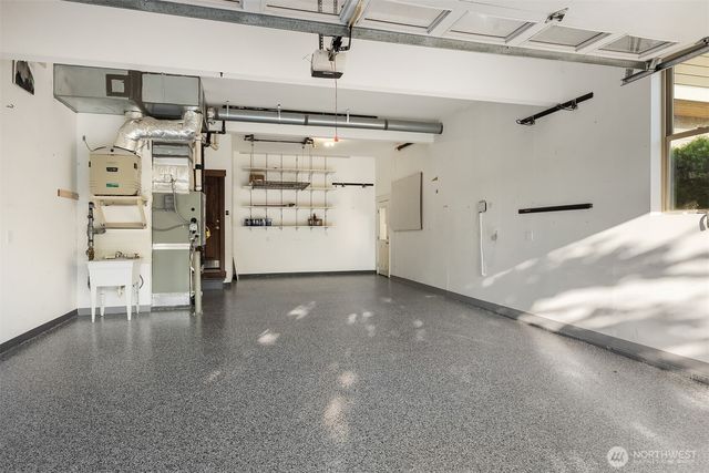 2989 NE Davis Loop, Issaquah, WA 98029