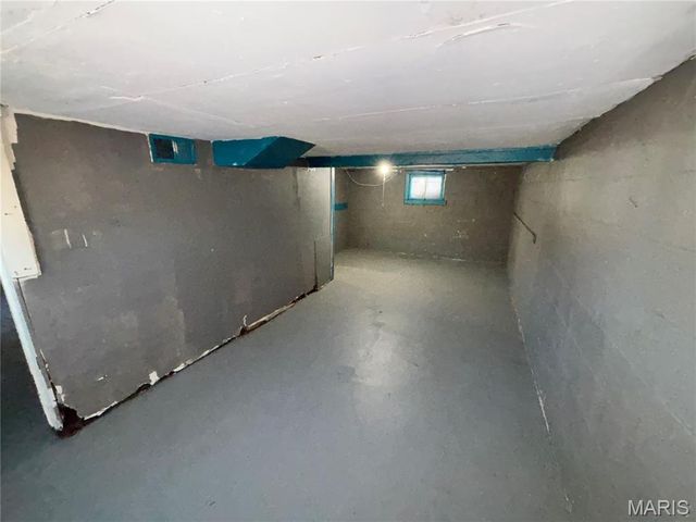 6723 Stratford Avenue, St Louis, MO 63121